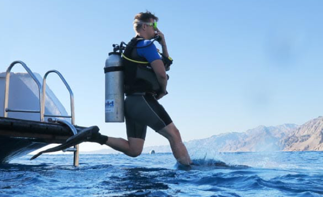 Boat Diver in Dahab